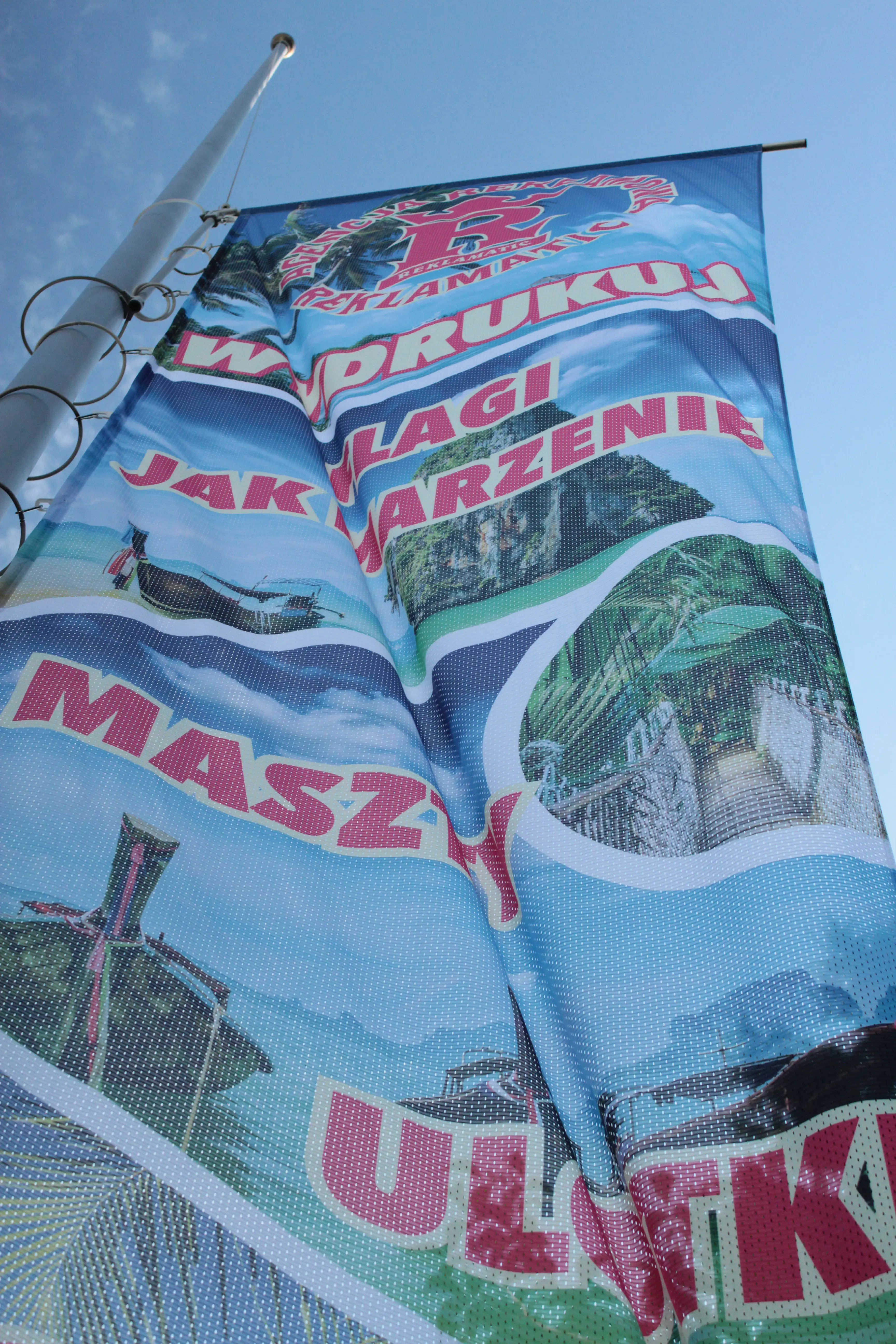 Produkcja flag reklamowych dwustronnych